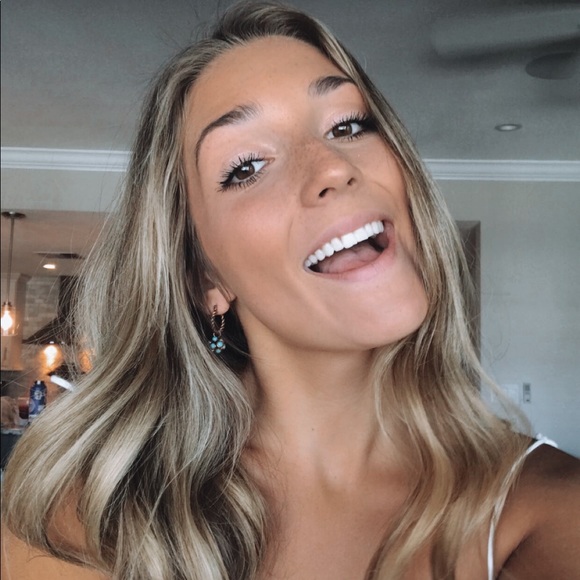 Meet your Posher, Logan - Picture 1 of 1